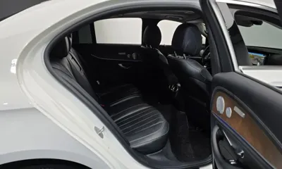 Mercedes-Benz E-Class 2018, 71374 км, за 19623.39 USD - фото 12