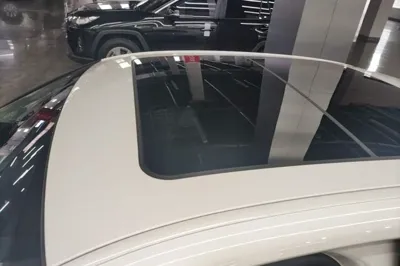 BMW i3 2025, 8500 км, за 27203 USD
