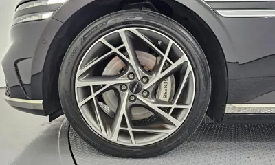 Genesis G90 2022, 111082 км, за 31856.69 USD