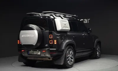 Land Rover Defender 2023, 31332 км, за 59406.59 USD