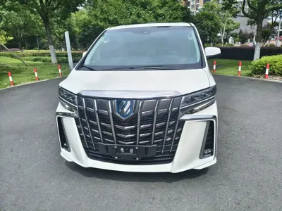 Toyota Alphard 2022, 80000 км, за 70577.07 USD