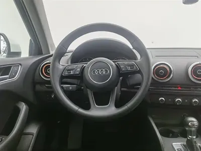 Audi A3 2020, 45400 км, за 9414.27 USD - фото 11