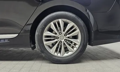 Hyundai Grandeur 2017, 121497 км, за 4690.56 USD - фото 21