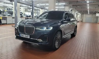 BMW X7 · 2022 год