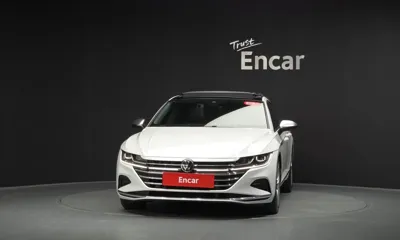 Volkswagen Arteon 2023, 30642 км, за 21433.24 USD