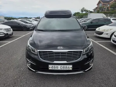 Kia Canival 2016, 233000 км, за 6760.71 USD