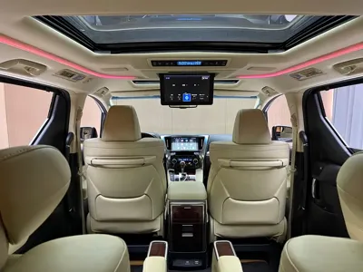 Toyota Alphard 2017, 180000 км, за 43908.08 USD - фото 7