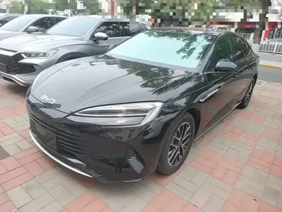 BYD Seal 07 DM-i · 2025 год