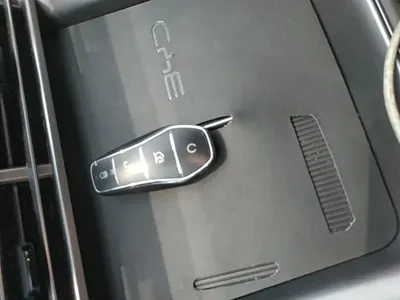 BYD Seal 07 DM-i 2025, 28000 км, за 12992.69 USD - фото 9