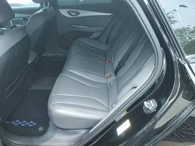 BYD Seal 07 DM-i 2025, 28000 км, за 12992.69 USD - фото 17