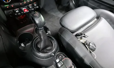 MINI Cooper 2016, 50339 км, за 8993.04 USD - фото 9
