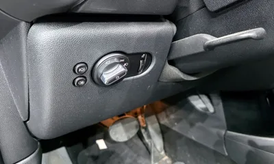 MINI Cooper 2016, 50339 км, за 8993.04 USD - фото 17