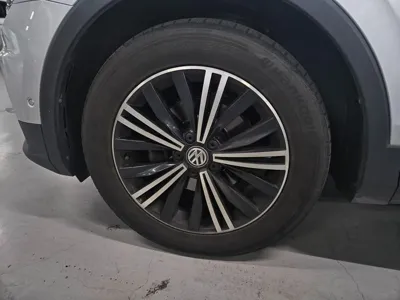 Volkswagen Tiguan 2020, 195819 км, за 12143.89 USD