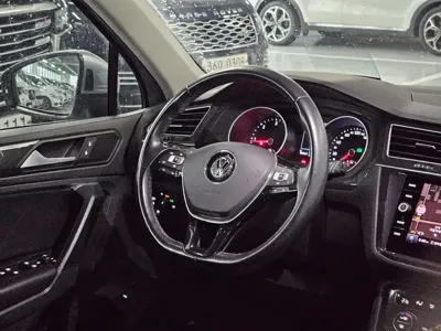 Volkswagen Tiguan 2020, 195819 км, за 12143.89 USD - фото 6