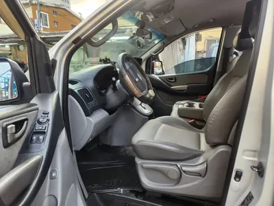 Hyundai Starex 2009, 135000 км, за 3959.55 USD