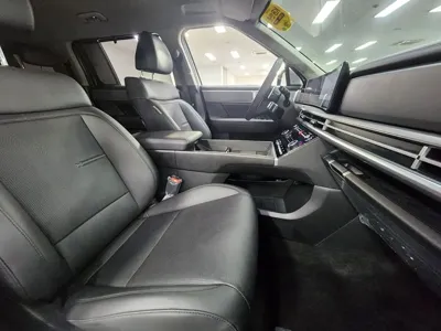 Hyundai Santafe 2025, 10069 км, за 22581.07 USD - фото 15