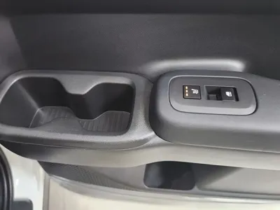 Hyundai Santafe 2025, 10069 км, за 22581.07 USD - фото 16