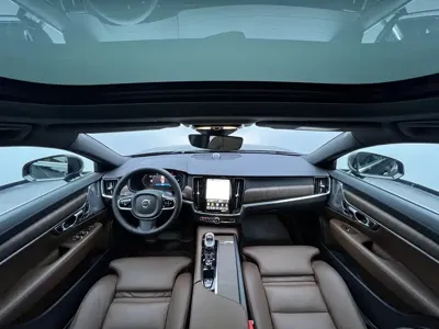 Volvo S90 2024, 20000 км, за 30281.78 USD - фото 6