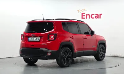 Jeep Renegade 2022, 49024 км, за 12964.18 USD