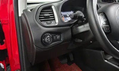 Jeep Renegade 2022, 49024 км, за 12964.18 USD - фото 13