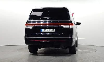 Lincoln Navigator 2023, 59934 км, за 51470.1 USD