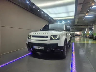 Land Rover Defender · 2025 год