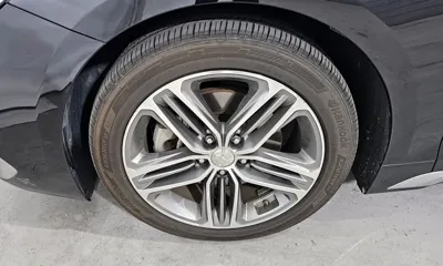 Hyundai Grandeur 2018, 71810 км, за 10927.14 USD