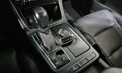 Hyundai Grandeur 2018, 71810 км, за 10927.14 USD - фото 9