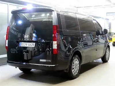 Hyundai Staria 2025, 14432 км, за 17526.59 USD