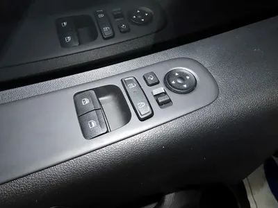 Hyundai Staria 2025, 14432 км, за 17526.59 USD - фото 11