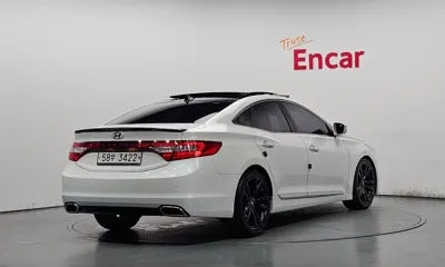Hyundai Grandeur 2016, 122793 км, за 5795.4 USD