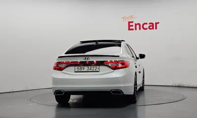 Hyundai Grandeur 2016, 122793 км, за 5795.4 USD