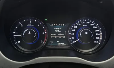 Hyundai Grandeur 2016, 122793 км, за 5795.4 USD - фото 8