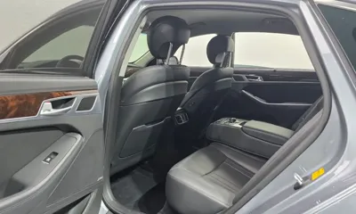 Hyundai Genesis 2015, 74613 км, за 8782.21 USD - фото 11