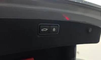Hyundai Genesis 2015, 74613 км, за 8782.21 USD - фото 20