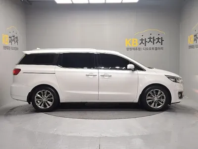 Kia Canival 2018, 130763 км, за 8125.85 USD - фото 7