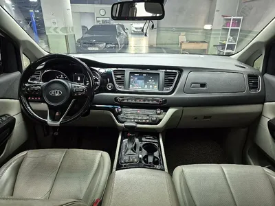 Kia Canival 2018, 130763 км, за 8125.85 USD - фото 9
