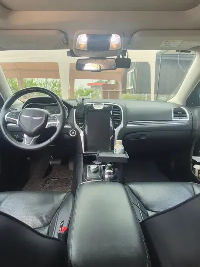 Chrysler 300C 2016, 248700 км, за 3807.27 USD - фото 9