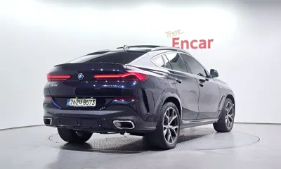 BMW X6 2023, 45632 км, за 51194.7 USD