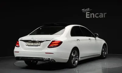 Mercedes-Benz E-Class 2017, 58374 км, за 15960.92 USD