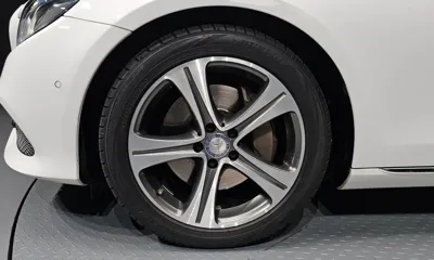 Mercedes-Benz E-Class 2017, 58374 км, за 15960.92 USD