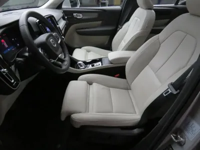 Volvo XC40 2025, 338 км, за 28226.34 USD - фото 10