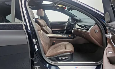 BMW 7-Series 2018, 108418 км, за 24702.58 USD - фото 26