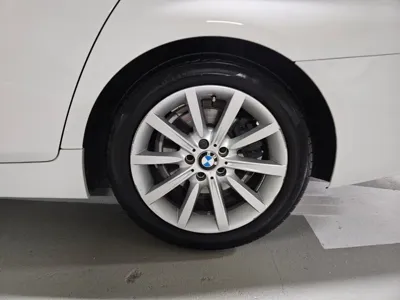 BMW 5-Series 2014, 130800 км, за 6440.29 USD