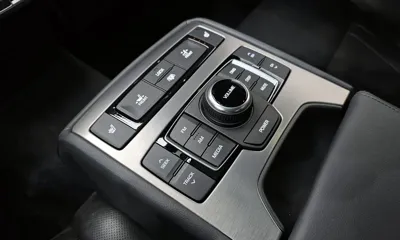 Hyundai Genesis 2016, 117385 км, за 8913.11 USD - фото 17