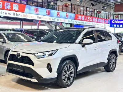 Toyota RAV4 · 2023 год