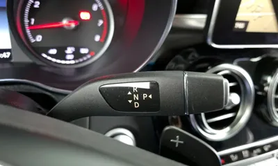 Mercedes-Benz GLC-Class 2019, 59154 км, за 22210.49 USD - фото 9