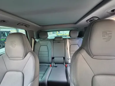 Porsche Cayenne 2023, 33222 км, за 85613.96 USD - фото 19