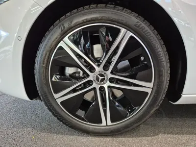 Mercedes-Benz A-Class 2026, 72 км, за 27349.08 USD