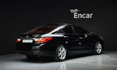 Hyundai Sonata 2010, 73832 км, за 3277.72 USD